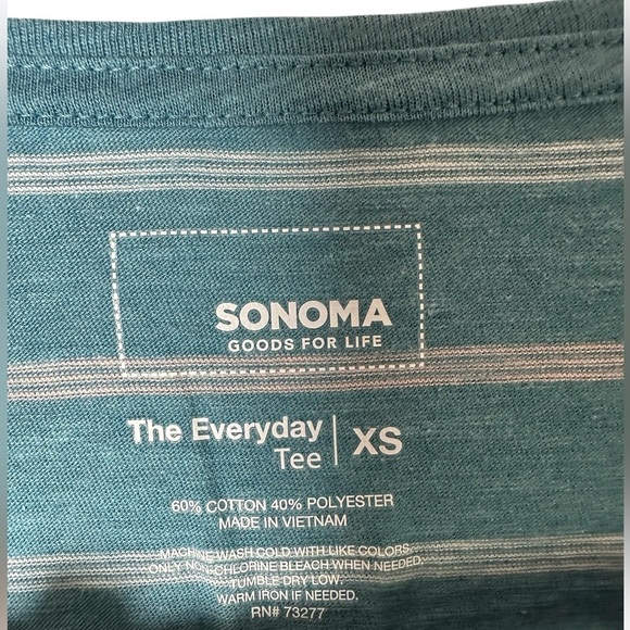 Sonoma Women’s The Everyday Tee Blue Striped V-Neck T-Shirt Size XS - Picture 3 of 4